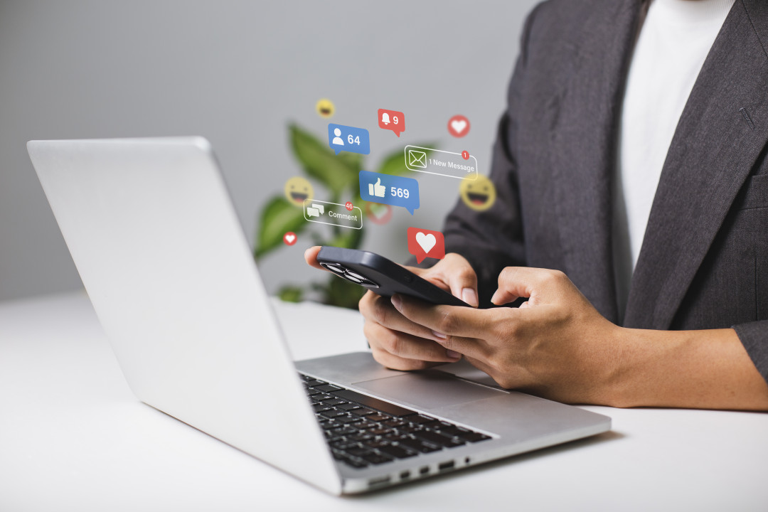 Top 9 Mistakes to Avoid When Creating Ads with AI